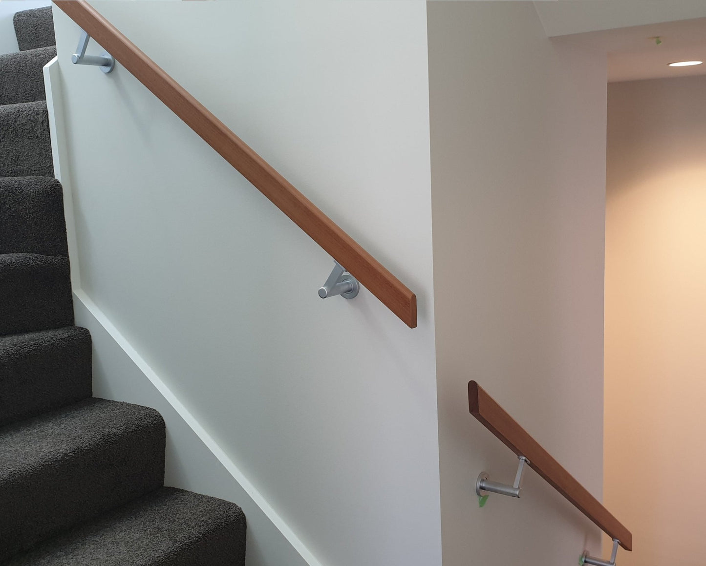 Mardeco S - Line 9030 Handrail Bracket round base - wall mount - Mardeco - Architectural Hardware Redefined