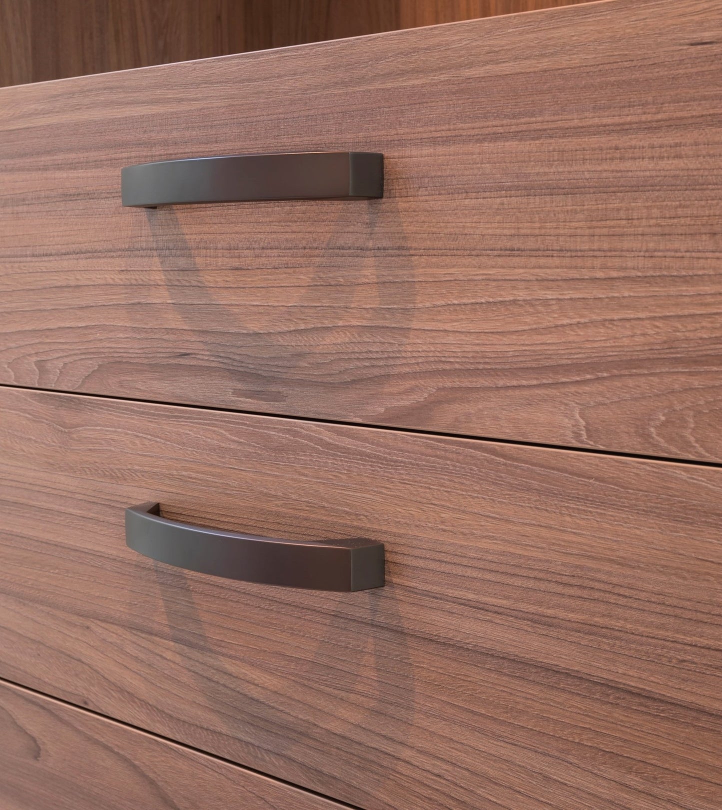 Volterra 4032 Mardeco Kitchen Handle - Mardeco - Architectural Hardware Redefined
